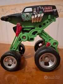 GRAVE DIGGER HOT WHEELS