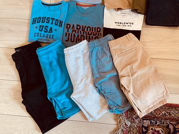 Lotto abbigliamento bambino 10/11 anni circa