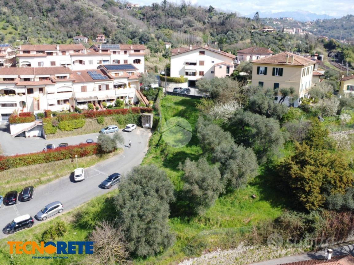 TER. RESIDENZIALE A LA SPEZIA - Vista 2