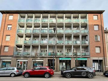 3 LOCALI A ROVIGO