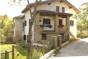 Villetta semindipendente con giardino Alta Langa