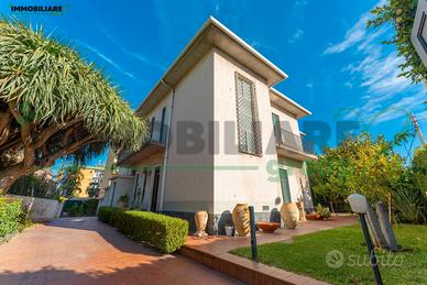 Immobiliare group srls.villa ognina