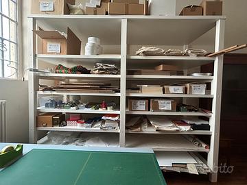 Scaffalatura in legno