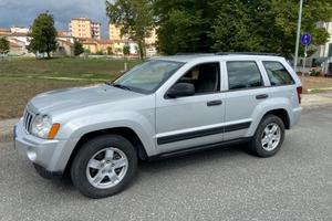 Jeep Grand Cherokee 3.0 V6 CRD Laredo gancio