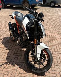 KTM DUKE 125 2017