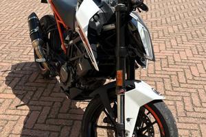KTM DUKE 125 2017
