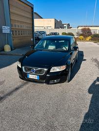 Volvo V50 D2