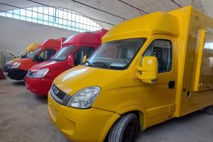 AUTONEGOZIO paninoteca ambulante food truck