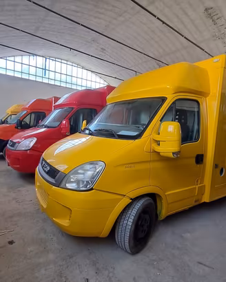 AUTONEGOZIO paninoteca ambulante food truck