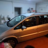 Opel Zafira Elegance 2005 2.0 DTI
