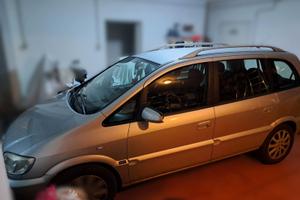 Opel Zafira Elegance 2005 2.0 DTI
