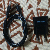 Alimentatore Samsung + Cavo USB (Nero)