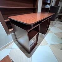 Scrivania da pc in legno