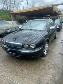 Jaguar x-Type 2.5 V6 EXECUTIVE GPL