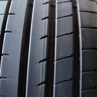 N2 gomme 225 40 18 Goodyear molto belle