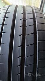 N2 gomme 225 40 18 Goodyear molto belle