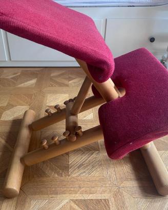 Sedia Stokke Kneeling ergonomica per postura rossa