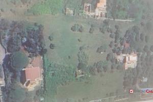 Spartà, ampio terreno con depositi e ruderi