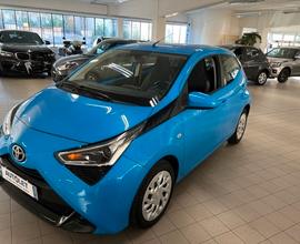 Toyota Aygo Connect 1.0 VVT-i 72CV 5 porte x-busin
