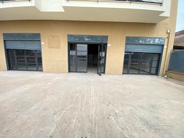 Locale 300MQ + Spazio Esterno FL347