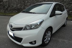 TOYOTA YARIS 1.0 VVT-i 5P LOUNGE – UNIPROPRIETARIO