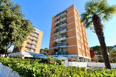 3 LOCALI A LIGNANO SABBIADORO