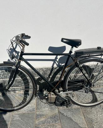 Bicicletta con motore a scoppio