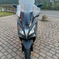 scooter Kymco 400