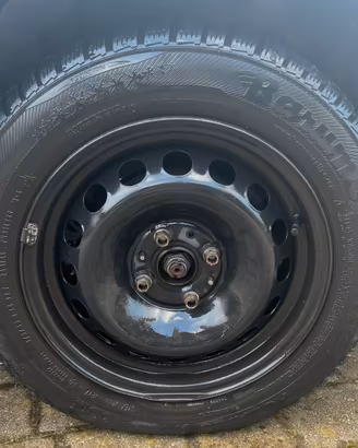 4 Cerchi in ferro 14"+ Gomme invernali Fiat 500