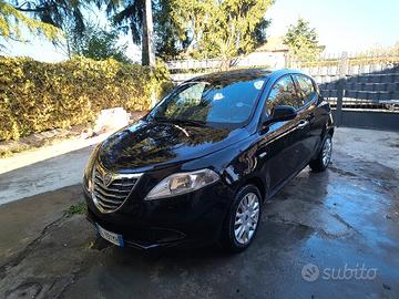 lancia Ypsilon GPL 