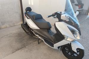 scooter sym 300