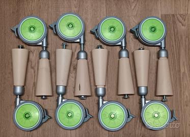 piedi In legno con ruote per letto o mobili 