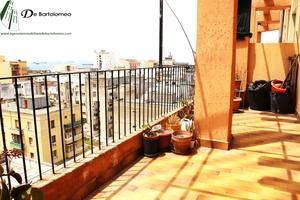 Panoramico appartamento via crispi