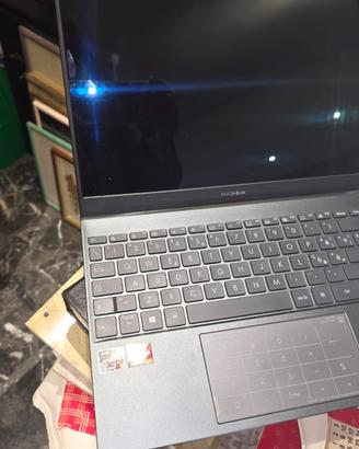 Portatile ASUS da 13.3" Zbox13