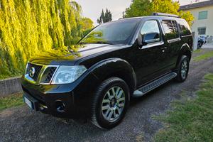 Nissan Pathfinder LE 2.5 dCi 190 CV Automatica 7p