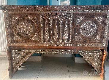 Cassapanca Siriana antica