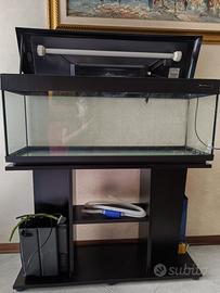 Acquario completo di mobile e accessori