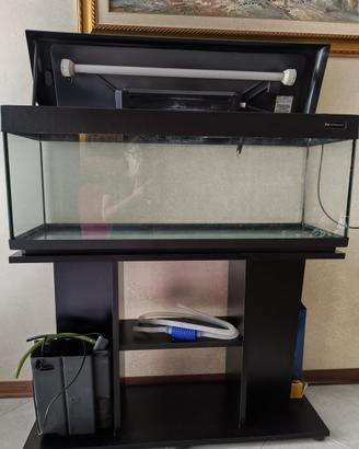 Acquario completo di mobile e accessori