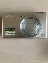 Nikon Coolpix S6200 fotocamera. Non funzionante
