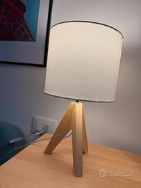 Lampada da tavolo stile nordico in legno – moderna