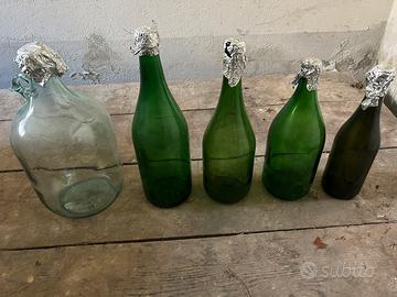 Bottiglie in vetro per vino/arredamento
