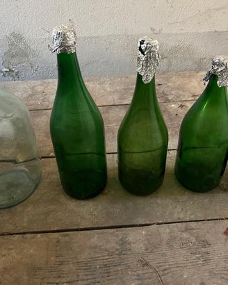 Bottiglie in vetro per vino/arredamento