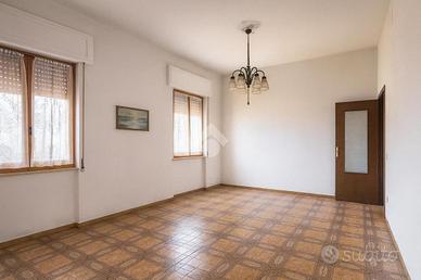 4 LOCALI A SAN GAVINO MONREALE