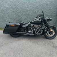 Harley Davidson Road King special top level