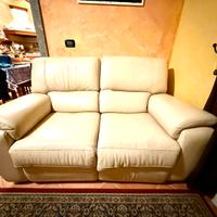 Divano con 2 Relax Elettrici