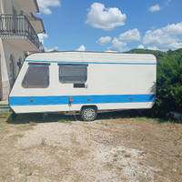 Roulotte Adria con veranda nuova