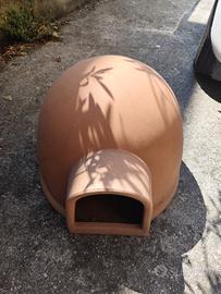 Cuccia per cani a forma di igloo, Ritiro a Brescia