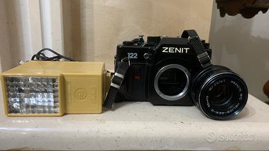 fotocamera Reflex analogica Zenit 122