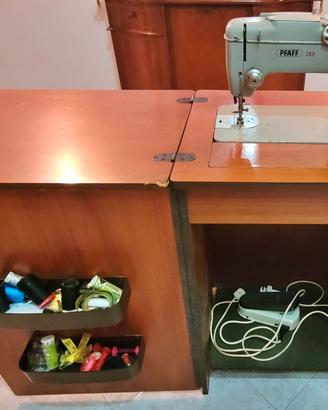 Macchina da cucire elettrica PFAFF 260