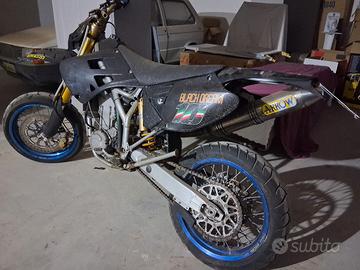 tm 530 Black dream motard holins supermotard